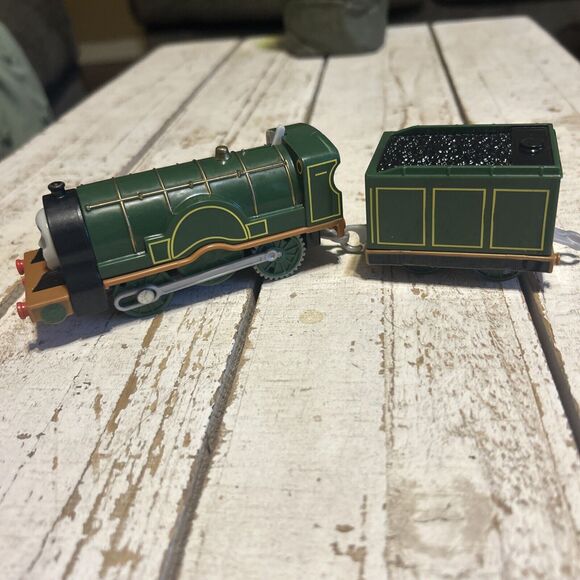 Thomas & Friends Trackmaster Motorized EMILY Engine With Tender  2013 Works - Picture 5 of 7